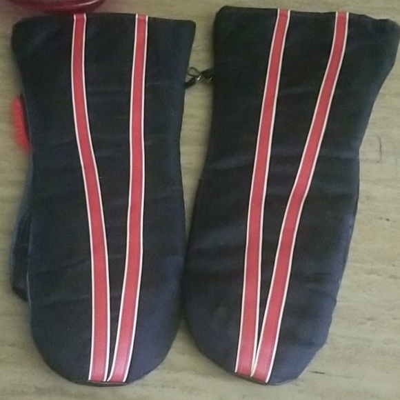 Vintage mittens